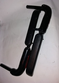 Used Pair of Armrests 2.0cm Gauge For A Mobility Scooter EB1746